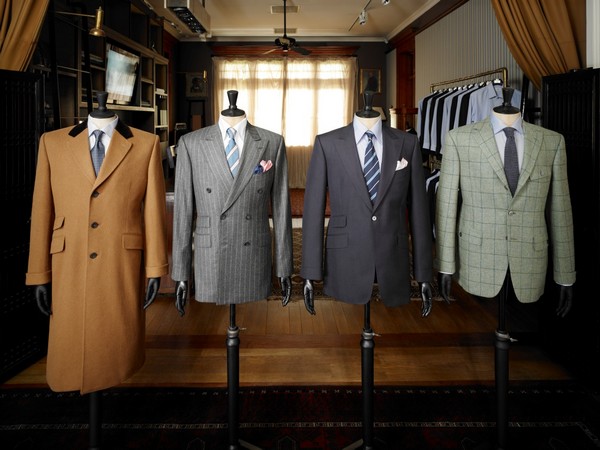 西服定做需要注意的三點(diǎn)